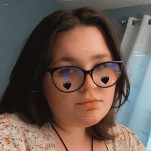 Meet your Posher, Abigail